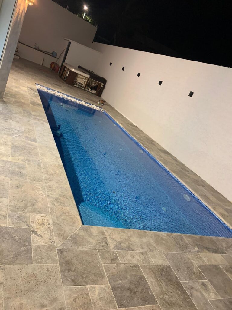 קופינג טר' אפור