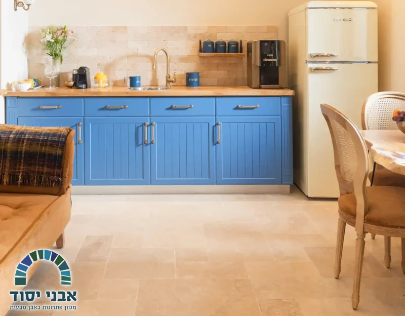 ריצוף טרוורטין שמנת